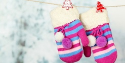 2 способа связать детские рукавички