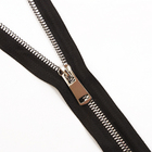 Молния Т5 трактор MaxZipper ТТ  70 см серебро/черный